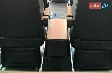 Минивэн Volkswagen Multivan 2014 в 