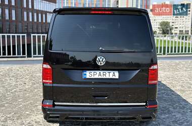 Минивэн Volkswagen Multivan 2016 в 