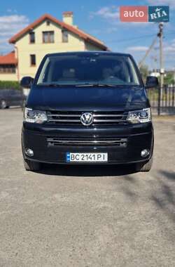 Минивэн Volkswagen Multivan 2013 в 