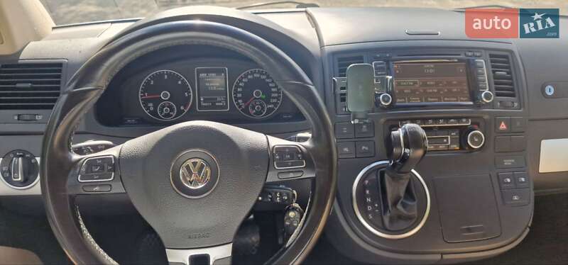 Мінівен Volkswagen Multivan 2013 в Львові