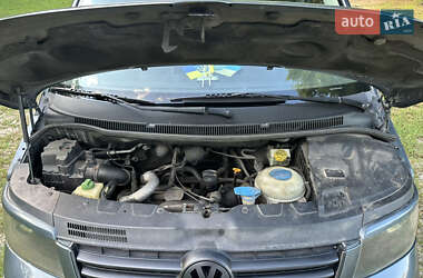 Минивэн Volkswagen Multivan 2008 в 