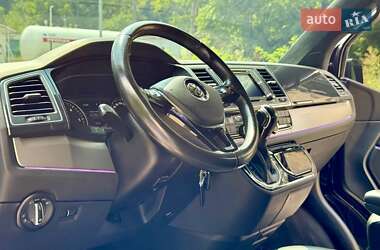 Минивэн Volkswagen Multivan 2016 в 
