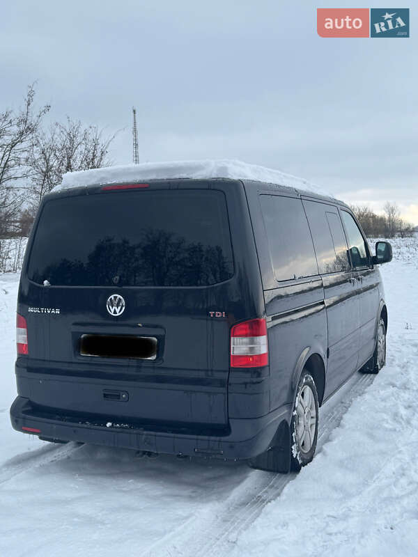 Мінівен Volkswagen Multivan 2008 в Бучі