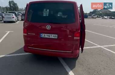 Минивэн Volkswagen Multivan 2012 в 