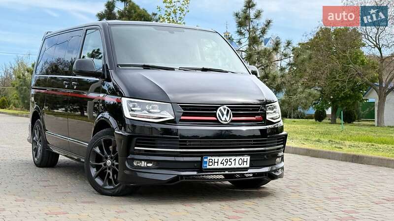 Минивэн Volkswagen Multivan 2018 в 
