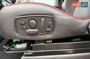 Минивэн Volkswagen Multivan 2018 в 