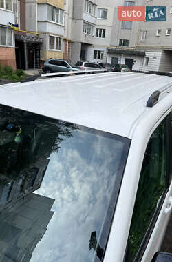 Минивэн Volkswagen Multivan 2013 в 