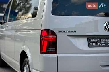 Минивэн Volkswagen Multivan 2020 в 