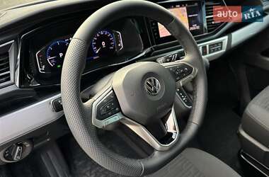 Минивэн Volkswagen Multivan 2020 в 