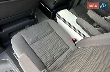 Минивэн Volkswagen Multivan 2020 в 