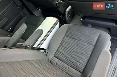 Минивэн Volkswagen Multivan 2020 в 