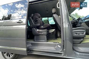 Минивэн Volkswagen Multivan 2018 в 