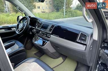 Минивэн Volkswagen Multivan 2018 в 