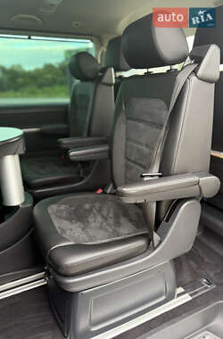 Мінівен Volkswagen Multivan 2016 в 