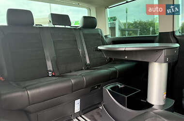 Мінівен Volkswagen Multivan 2016 в 