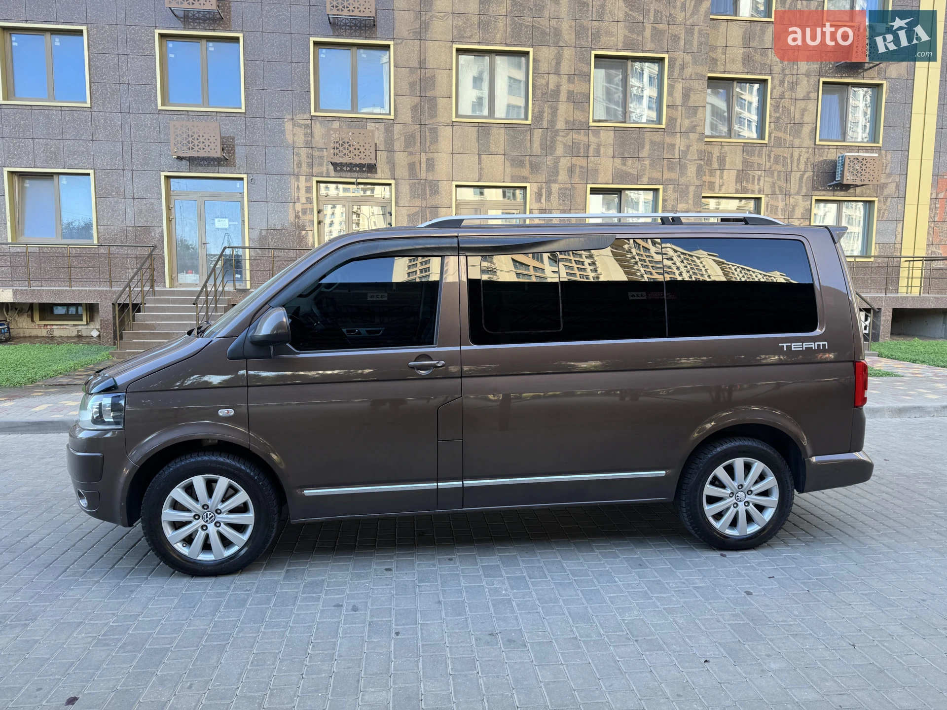 2010 Volkswagen Multivan - мініатюра 3