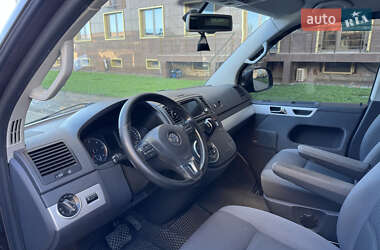 Минивэн Volkswagen Multivan 2010 в 
