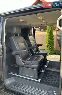 Минивэн Volkswagen Multivan 2012 в 