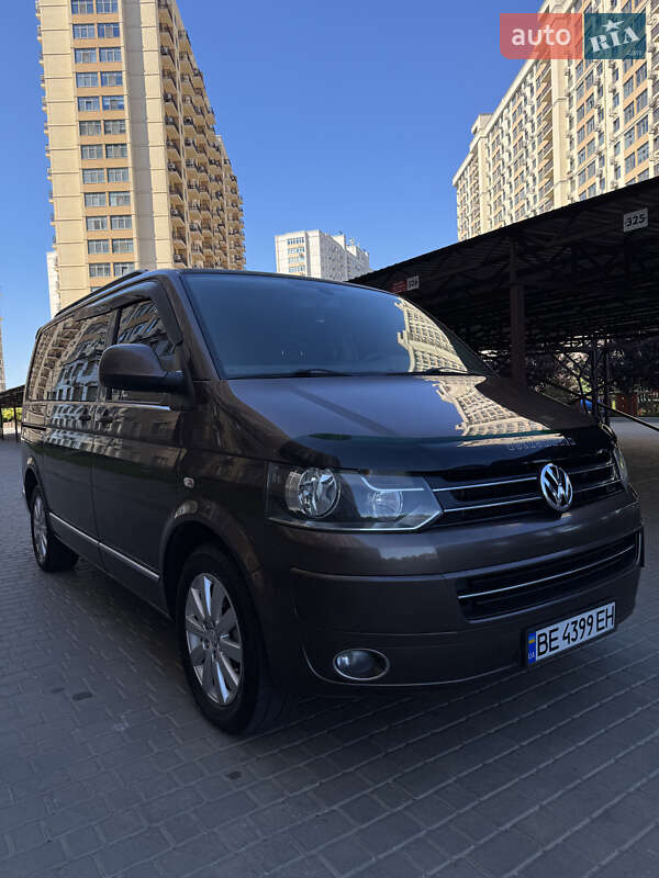 Минивэн Volkswagen Multivan 2010 в Одессе фото 22 Минивэн Volkswagen Multivan 2010 в Одессе