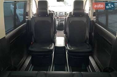 Мінівен Volkswagen Multivan 2019 в 