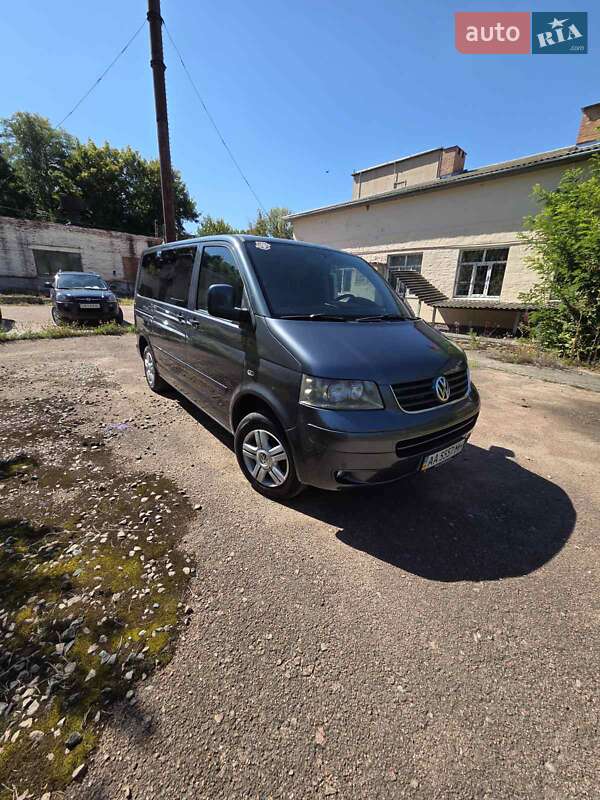 Мінівен Volkswagen Multivan 2008 в 