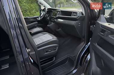 Минивэн Volkswagen Multivan 2020 в 