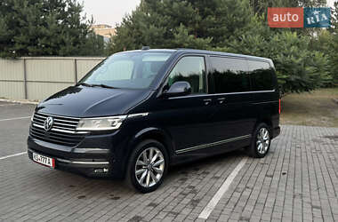 Минивэн Volkswagen Multivan 2020 в 