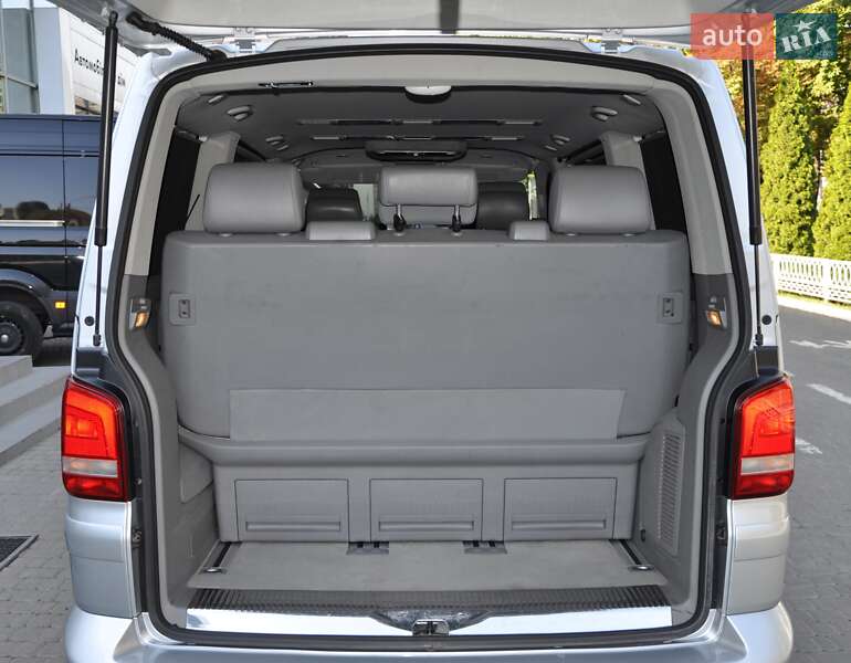 Мінівен Volkswagen Multivan 2006 в Одесі