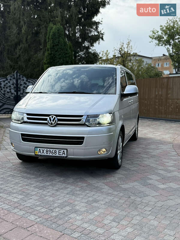Мінівен Volkswagen Multivan 2011 в Стрию