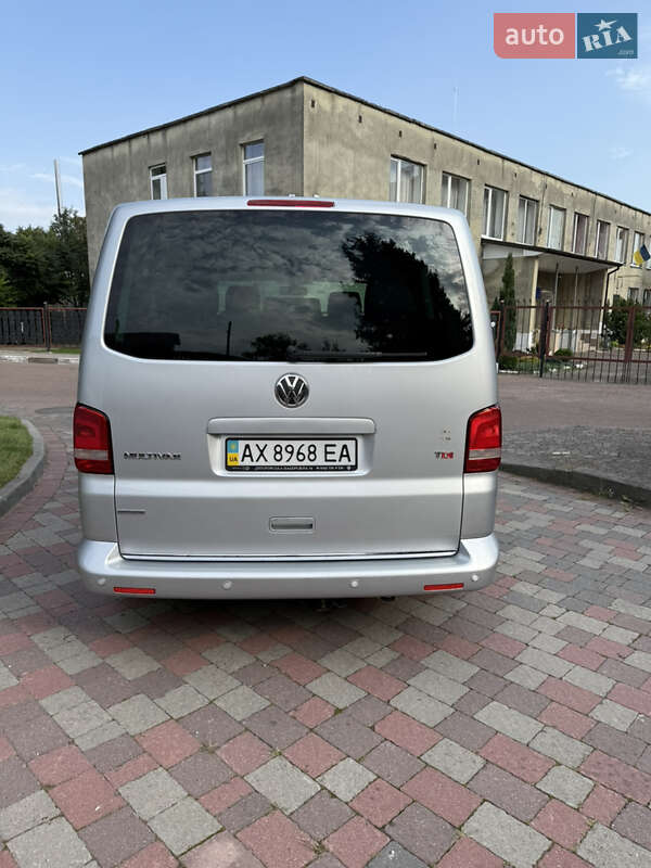Мінівен Volkswagen Multivan 2011 в Стрию