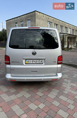 Мінівен Volkswagen Multivan 2011 в 