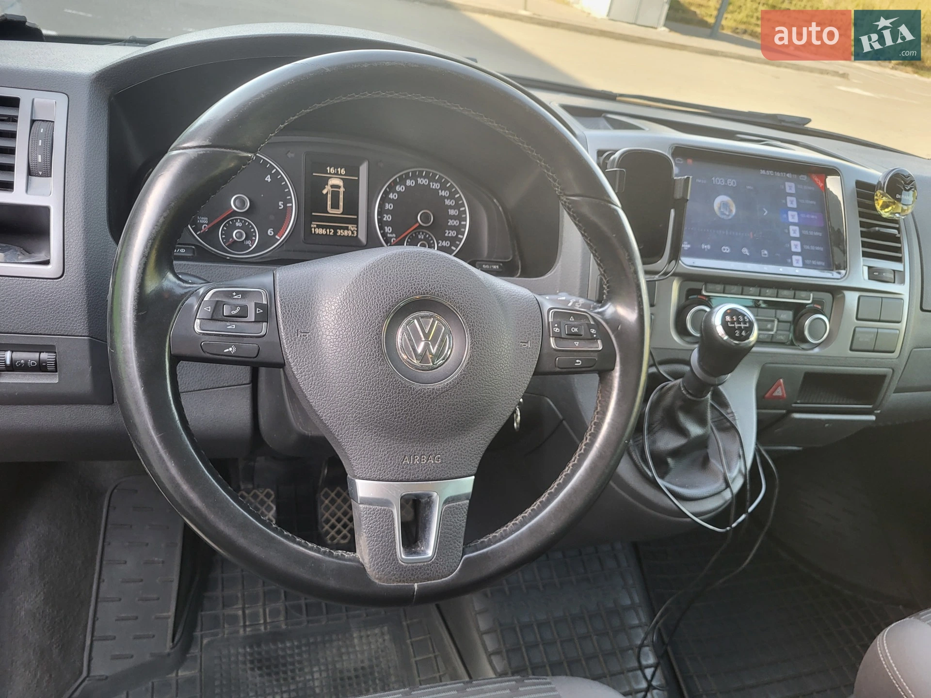 2015 Volkswagen Multivan - мініатюра 15
