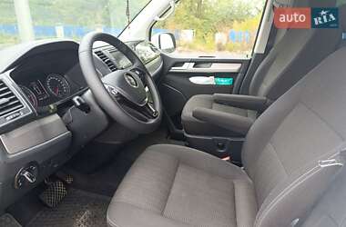Мінівен Volkswagen Multivan 2017 в Долині