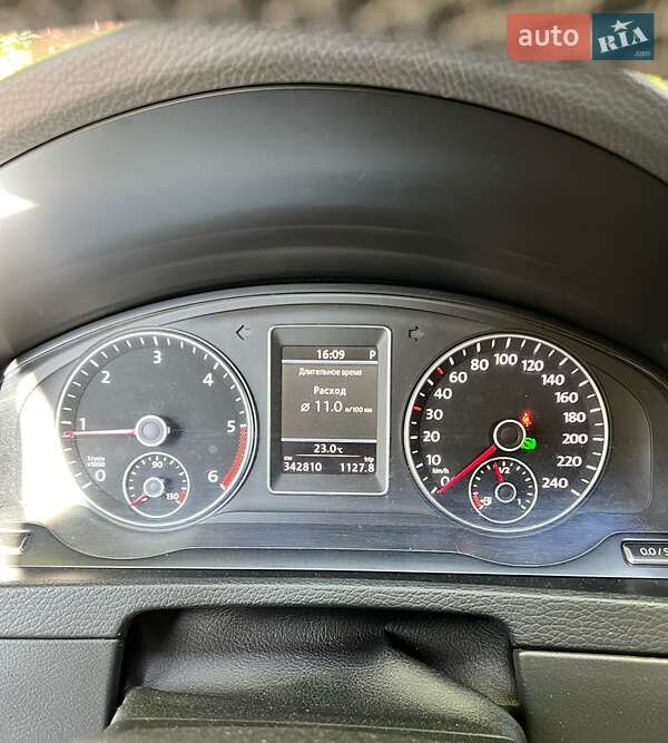 Минивэн Volkswagen Multivan 2010 в Киеве фото 8 Минивэн Volkswagen Multivan 2010 в Киеве