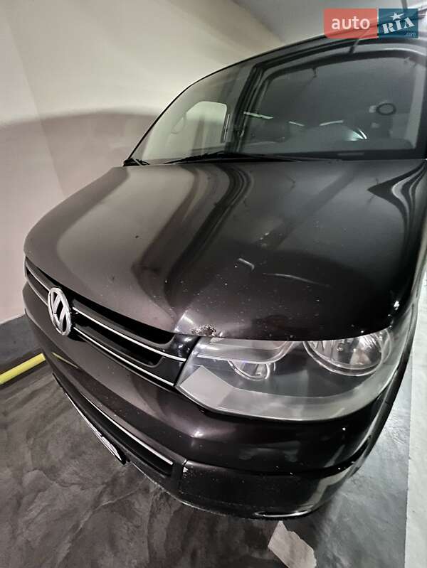 Минивэн Volkswagen Multivan 2010 в Киеве фото 12 Минивэн Volkswagen Multivan 2010 в Киеве