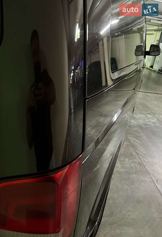 Минивэн Volkswagen Multivan 2010 в Киеве фото 16 Минивэн Volkswagen Multivan 2010 в Киеве