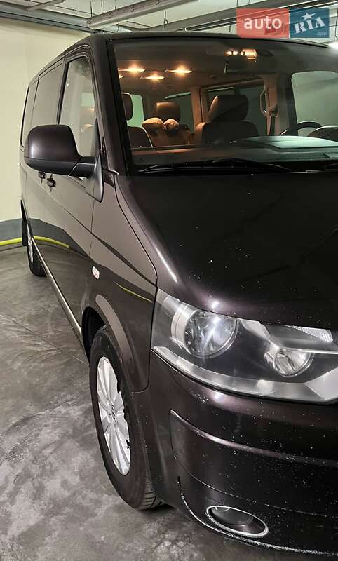 Минивэн Volkswagen Multivan 2010 в Киеве фото 14 Минивэн Volkswagen Multivan 2010 в Киеве