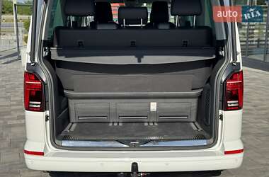 Мінівен Volkswagen Multivan 2020 в 