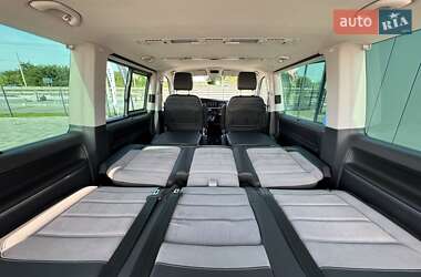 Мінівен Volkswagen Multivan 2020 в 