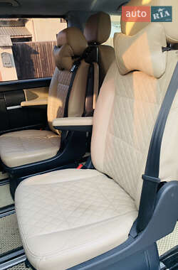 Минивэн Volkswagen Multivan 2016 в 