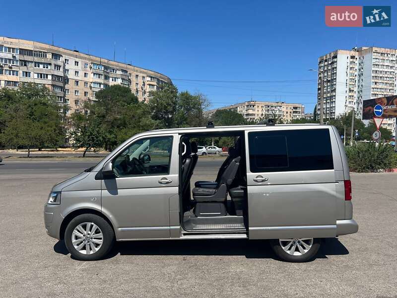 Минивэн Volkswagen Multivan 2015 в Одессе