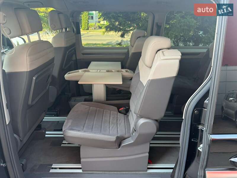 Мінівен Volkswagen Multivan 2022 в Києві