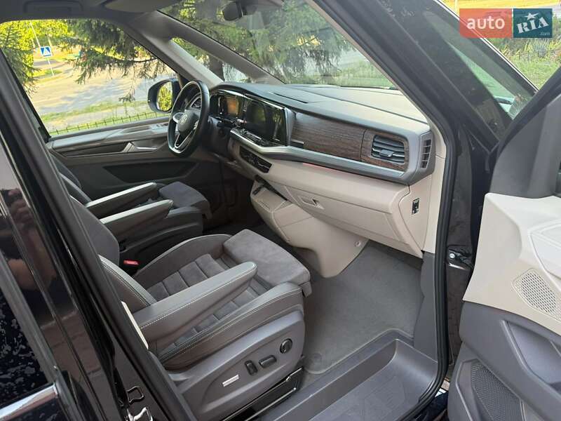 Мінівен Volkswagen Multivan 2022 в Києві
