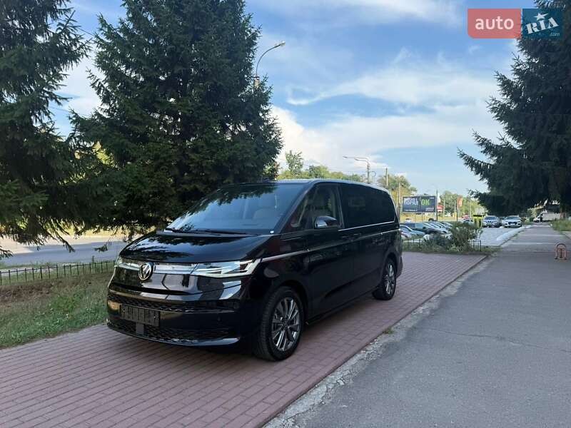 Мінівен Volkswagen Multivan 2022 в Києві