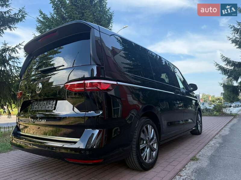 Мінівен Volkswagen Multivan 2022 в Києві