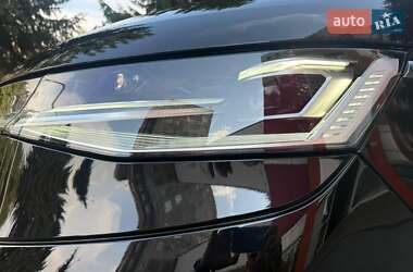 Минивэн Volkswagen Multivan 2022 в Киеве