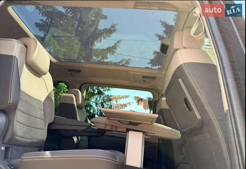 Мінівен Volkswagen Multivan 2022 в Києві