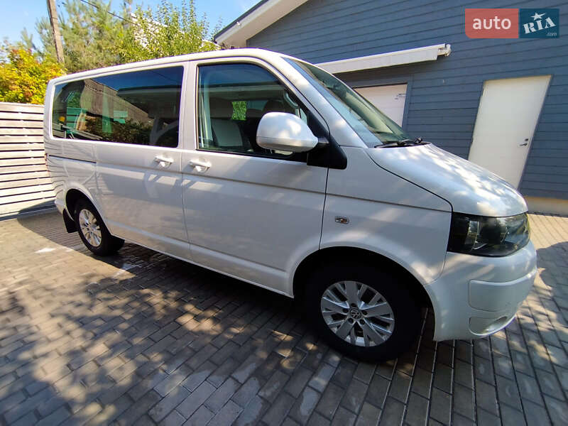 Минивэн Volkswagen Multivan 2010 в Киеве фото 8 Минивэн Volkswagen Multivan 2010 в Киеве