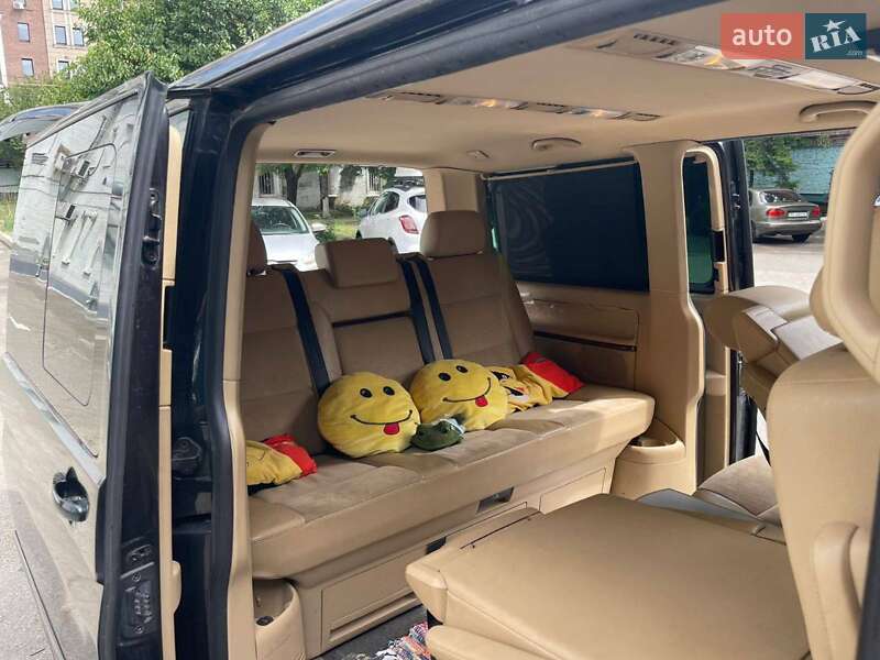 Мінівен Volkswagen Multivan 2006 в Києві