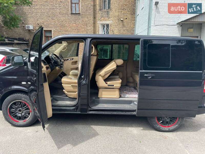 Мінівен Volkswagen Multivan 2006 в Києві